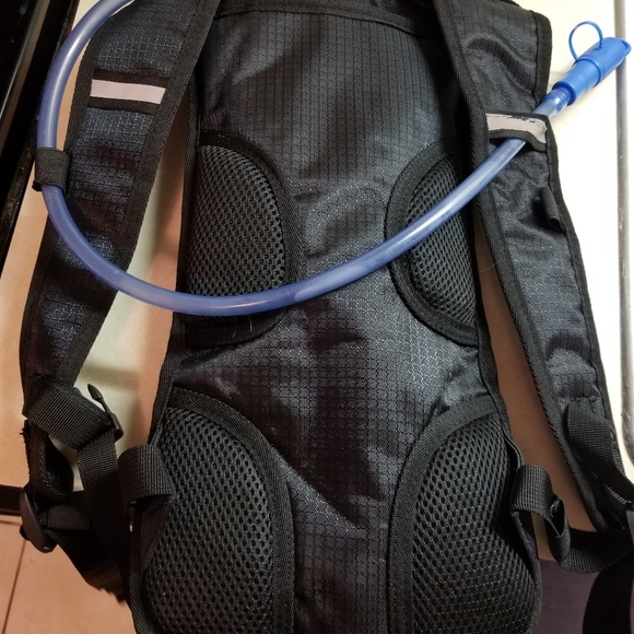 Water backpack - Picture 2 of 4